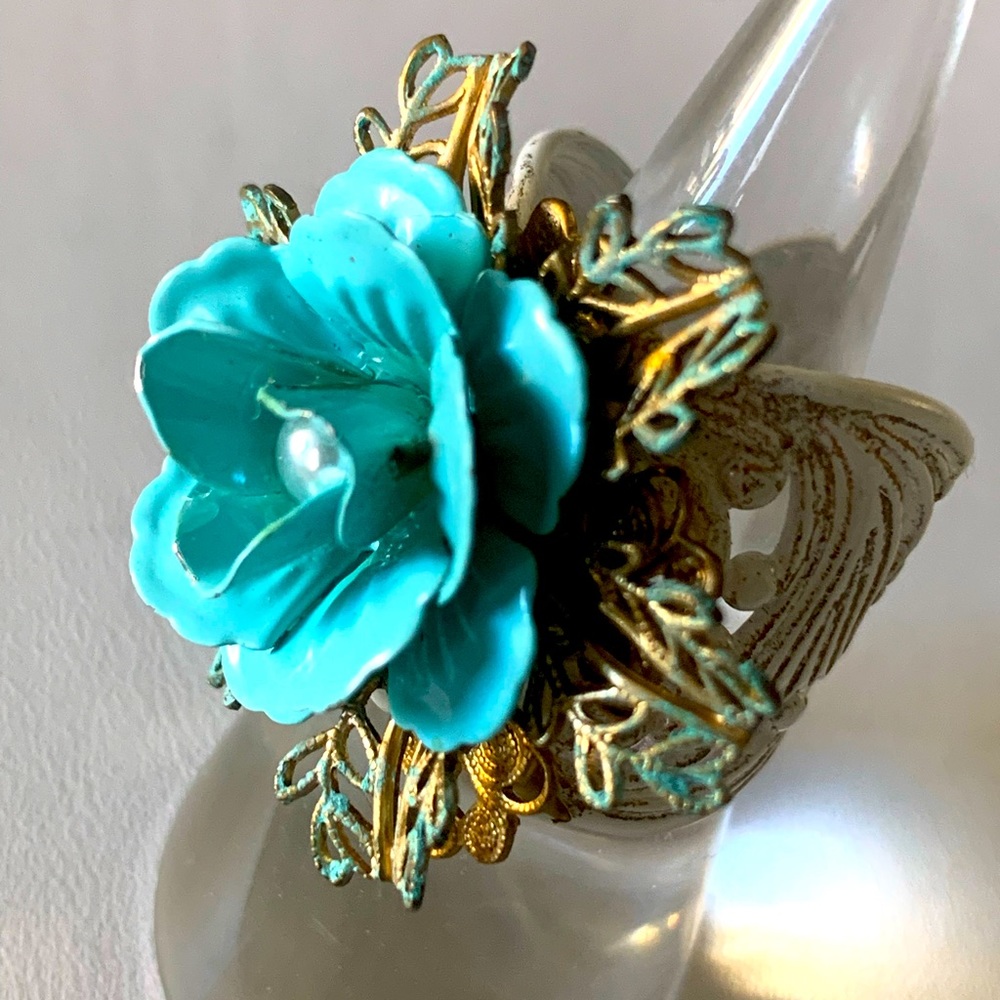 Ring blue rose filigree